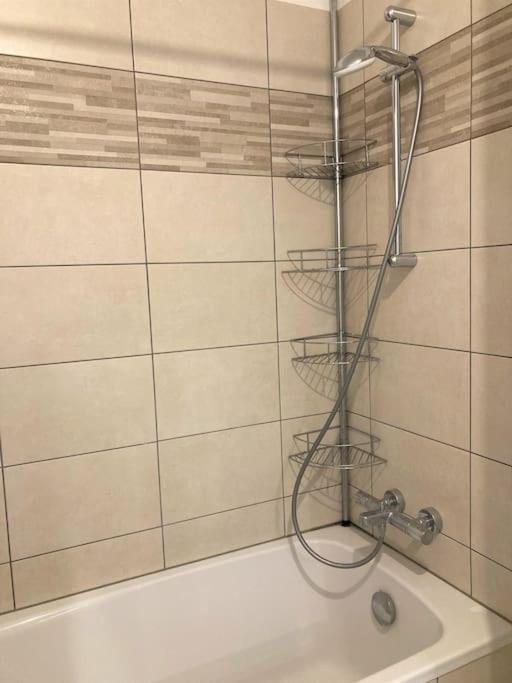Appartement 87 M2 - 3 Chambres - 6 Personnes - Proche Paris - Parking Gratuit Asnieres-sur-Seine Ngoại thất bức ảnh
