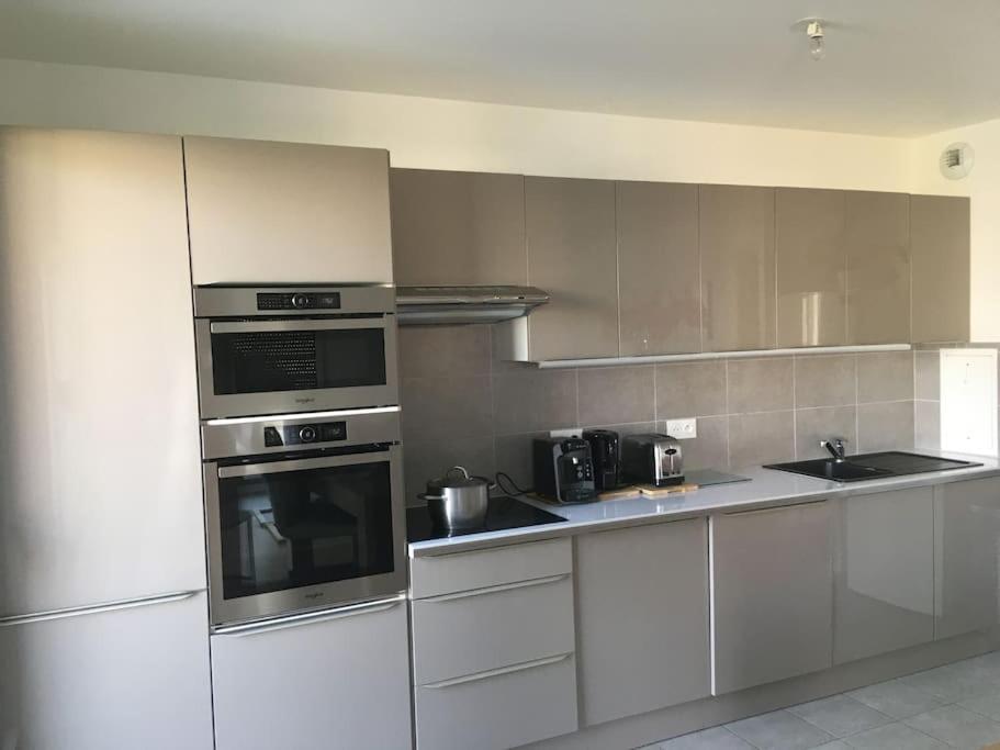 Appartement 87 M2 - 3 Chambres - 6 Personnes - Proche Paris - Parking Gratuit Asnieres-sur-Seine Ngoại thất bức ảnh