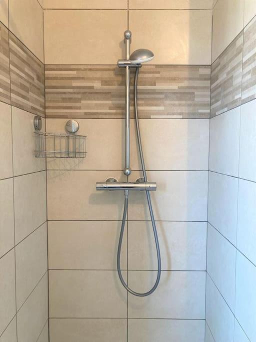 Appartement 87 M2 - 3 Chambres - 6 Personnes - Proche Paris - Parking Gratuit Asnieres-sur-Seine Ngoại thất bức ảnh